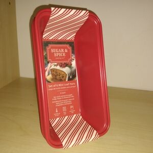 Sugar & Spice Green 6" Mini Loaf Pans Red